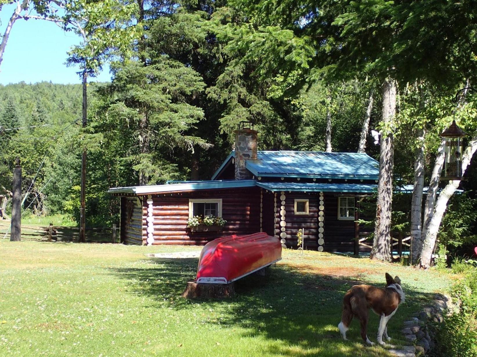 Domaine Le Bostonnais - Le Village En Bois Rond La Tuque Phòng bức ảnh