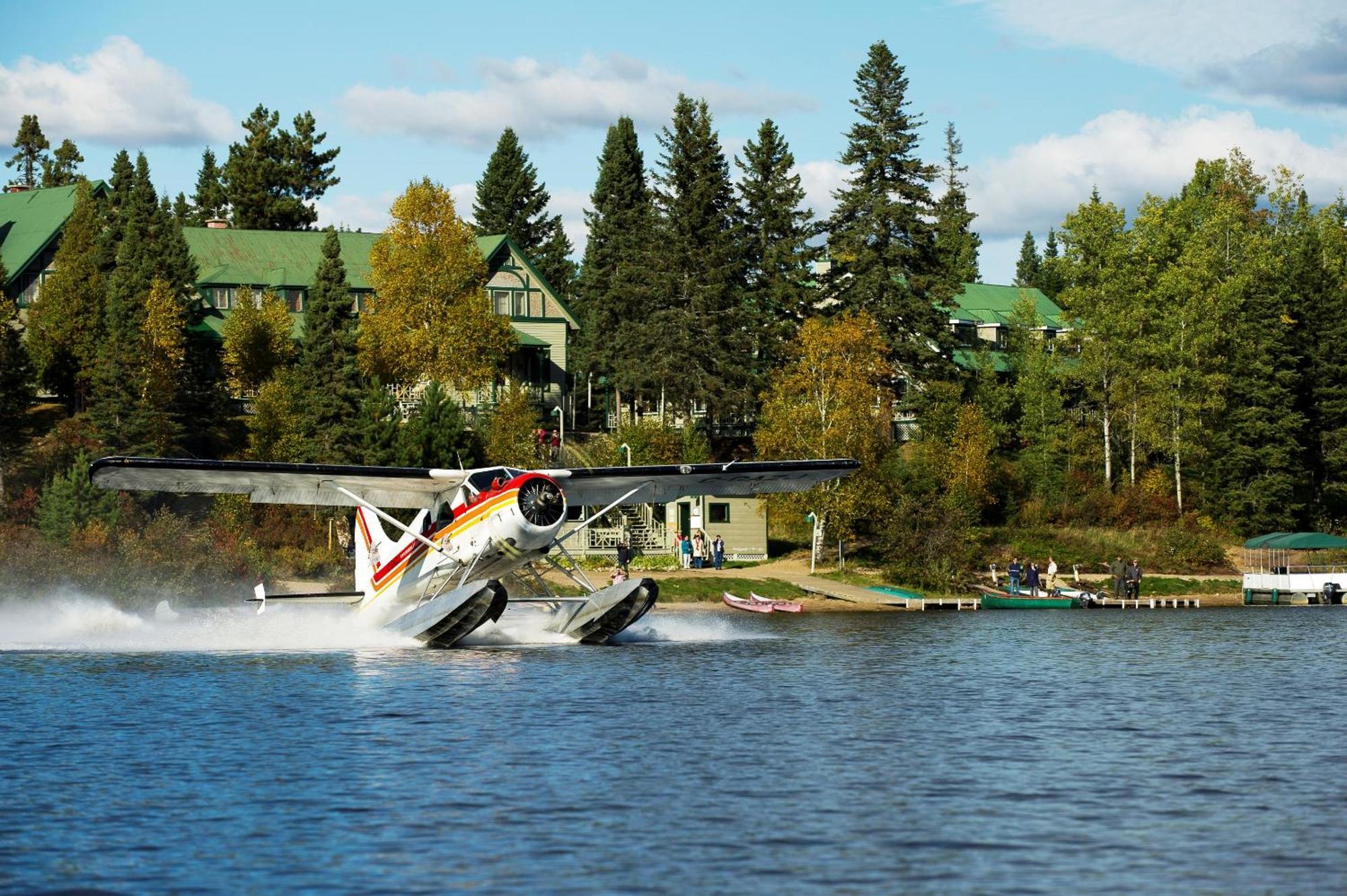 Domaine Le Bostonnais - Le Village En Bois Rond La Tuque Ngoại thất bức ảnh